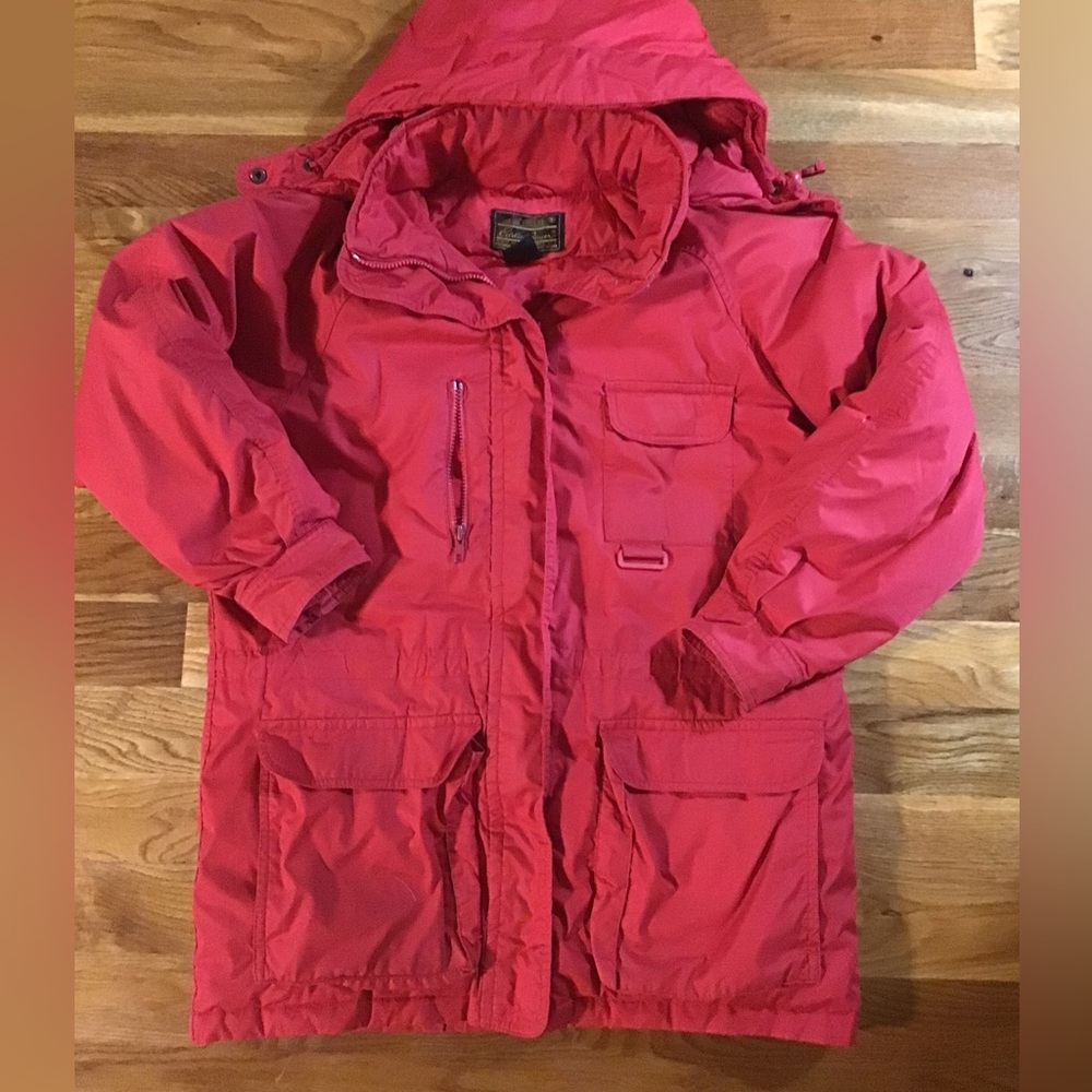 Women’s size medium, Eddie Bauer, goose down jacket cc
